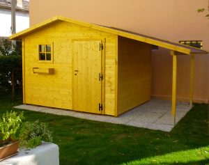 Casetta in legno con finestrella e portavasi