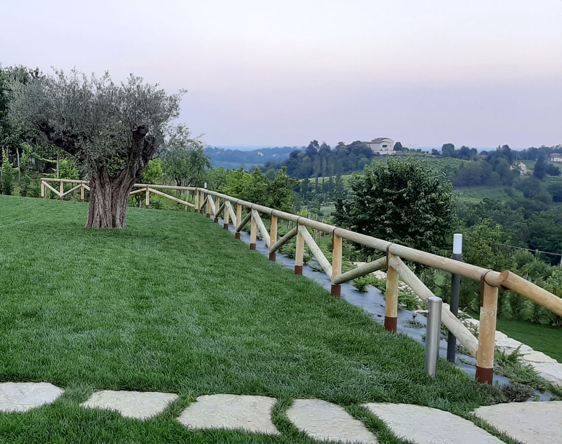 Recinzione da giardino in legno di larice Zwölferhorn. — Trumer Holz GmbH